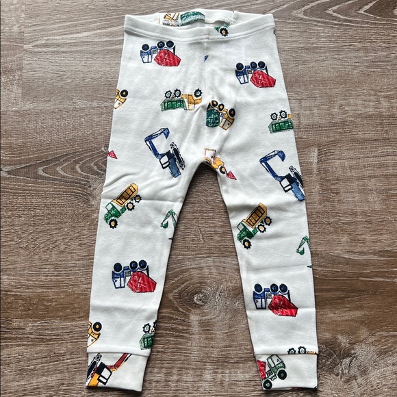 Gap NWT Organic Cotton Construction Pajamas size 2T - Picture 7 of 9